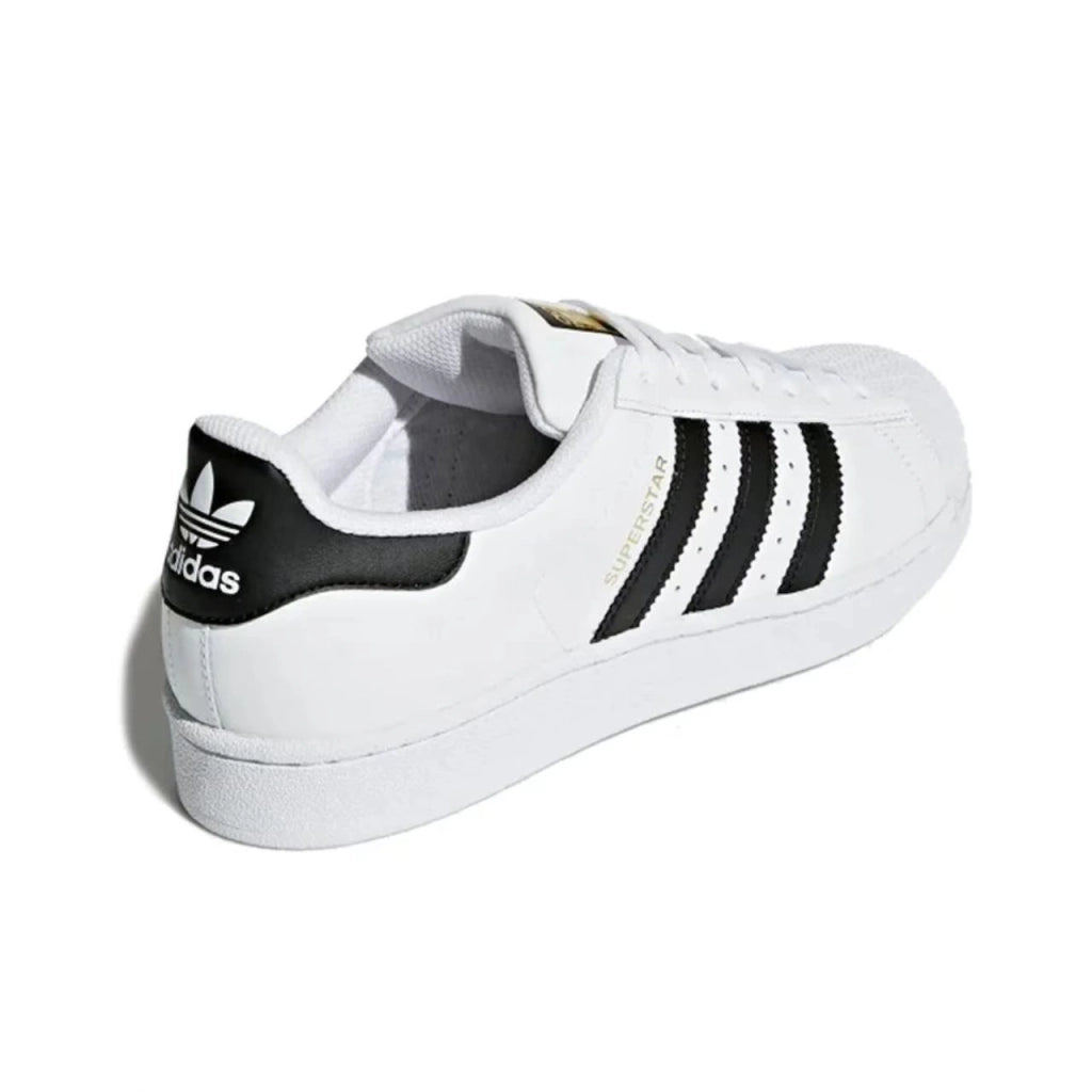 Classic Unisex Skateboard Shoes - Black and White Outdoor Sports Sneakers | YeuroShop